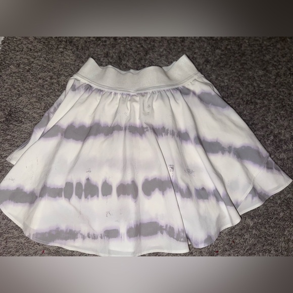 Womenβs Lululemon Transverse Lilac Multi Color Court Rival High-Rise Skirt Sz 2 - Picture 13 of 13